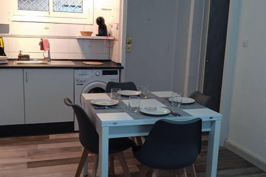 Appartement Tout Confort ซาลอว์ ภายนอก รูปภาพ
