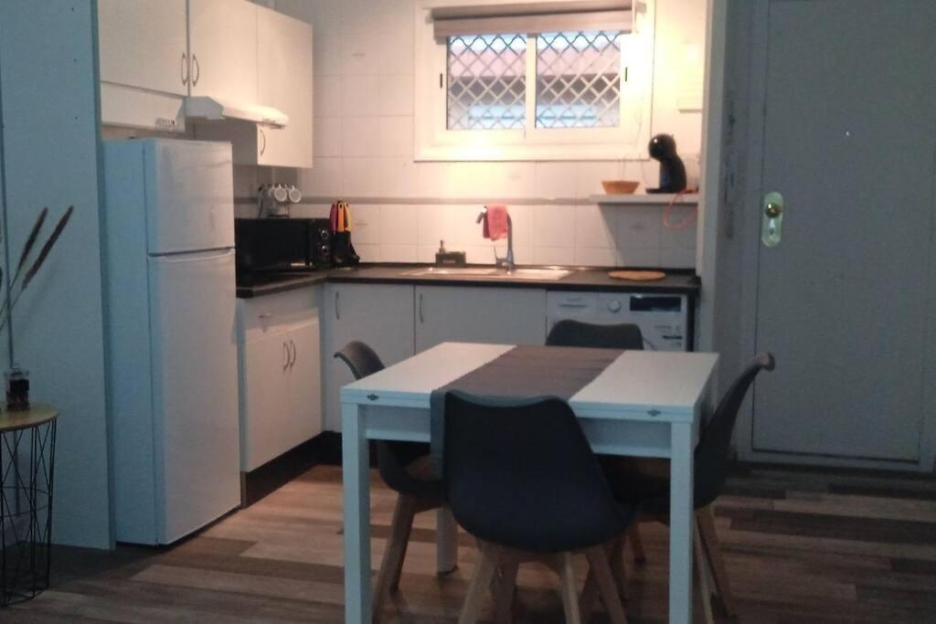 Appartement Tout Confort ซาลอว์ ภายนอก รูปภาพ