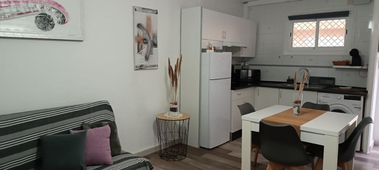 Appartement Tout Confort ซาลอว์ ภายนอก รูปภาพ