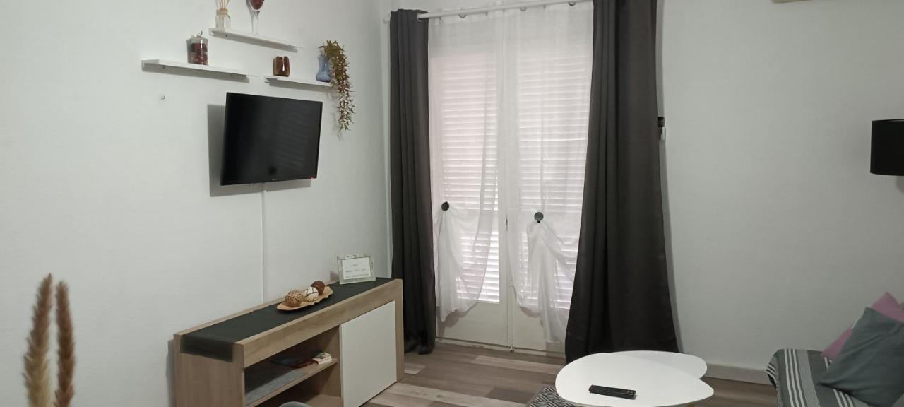 Appartement Tout Confort ซาลอว์ ภายนอก รูปภาพ