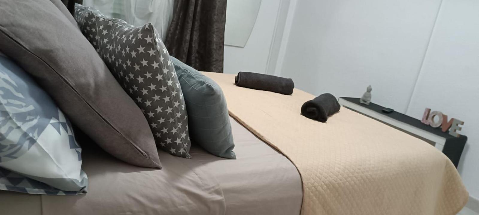 Appartement Tout Confort ซาลอว์ ภายนอก รูปภาพ